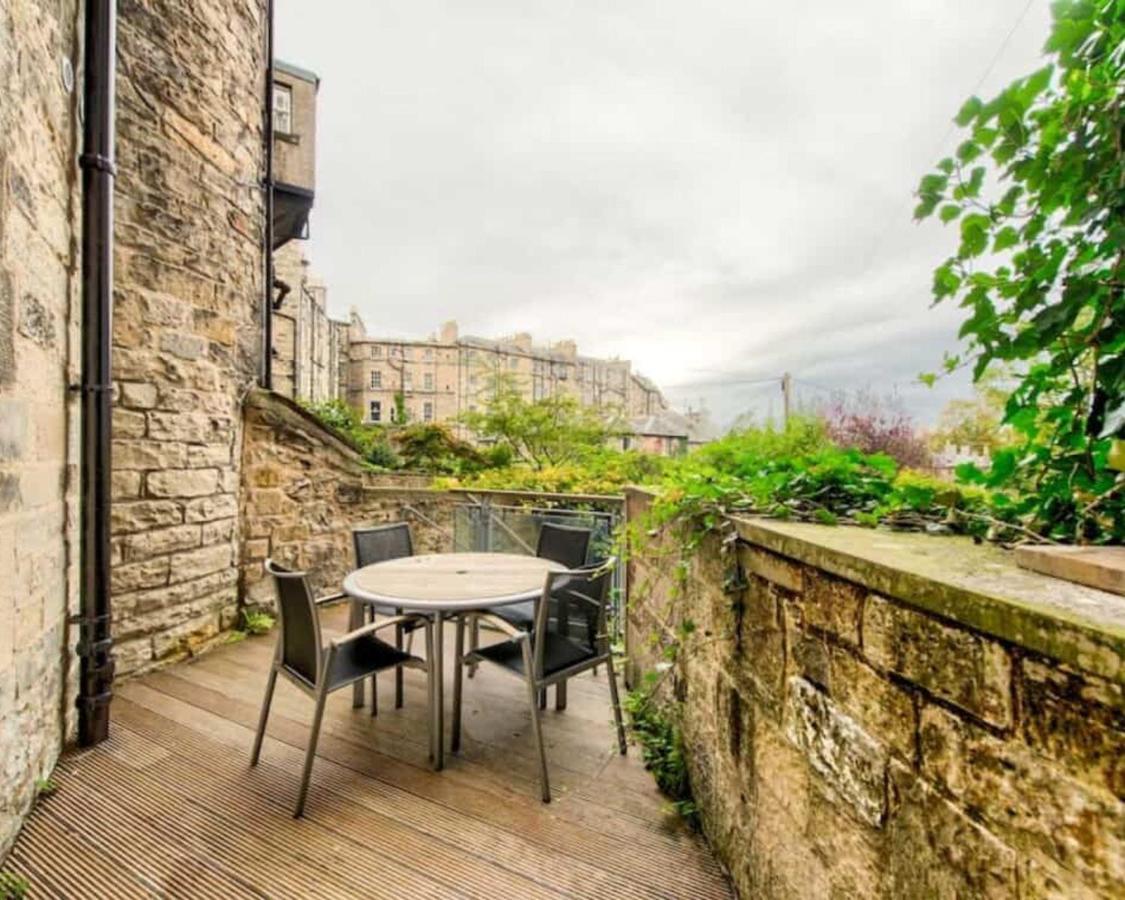 Beautiful City Centre Georgian 4 Bed Townhouse With Private Garden เอดินบะระ ภายนอก รูปภาพ