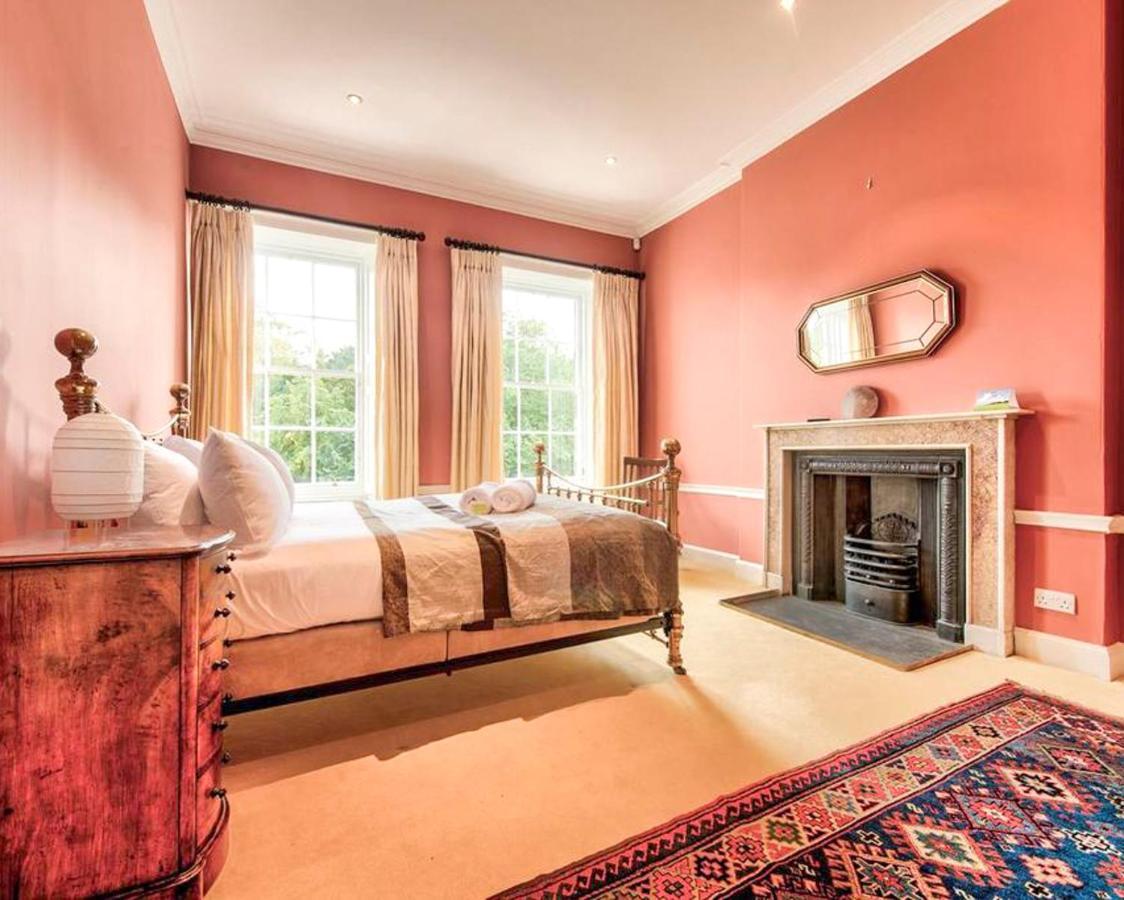 Beautiful City Centre Georgian 4 Bed Townhouse With Private Garden เอดินบะระ ภายนอก รูปภาพ