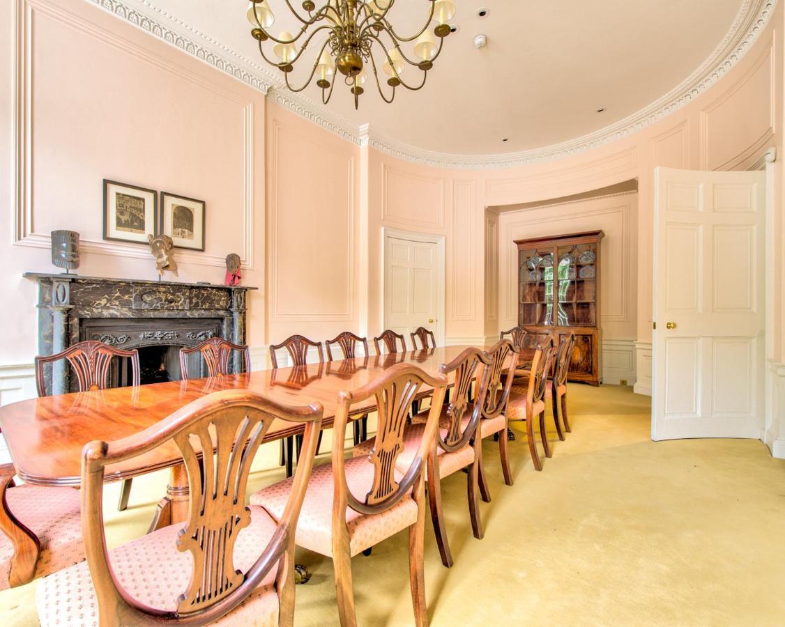 Beautiful City Centre Georgian 4 Bed Townhouse With Private Garden เอดินบะระ ภายนอก รูปภาพ