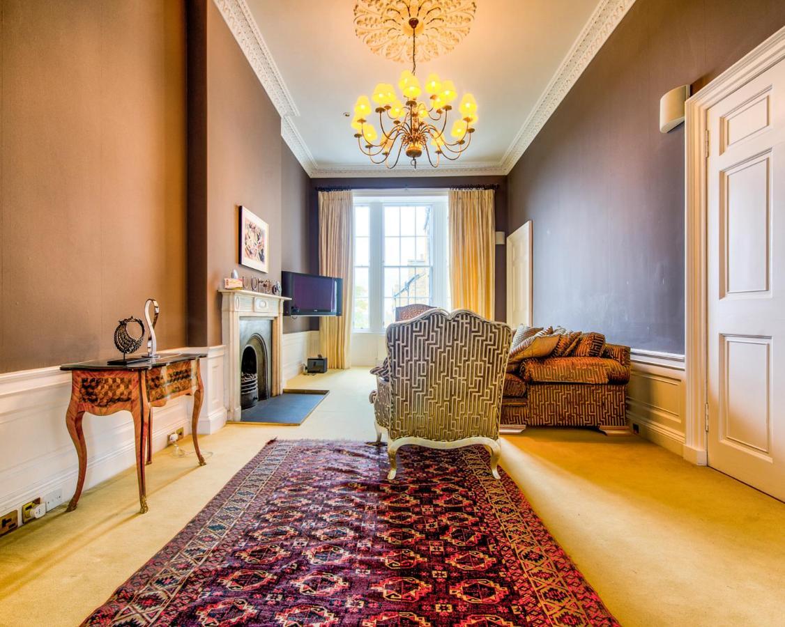 Beautiful City Centre Georgian 4 Bed Townhouse With Private Garden เอดินบะระ ภายนอก รูปภาพ