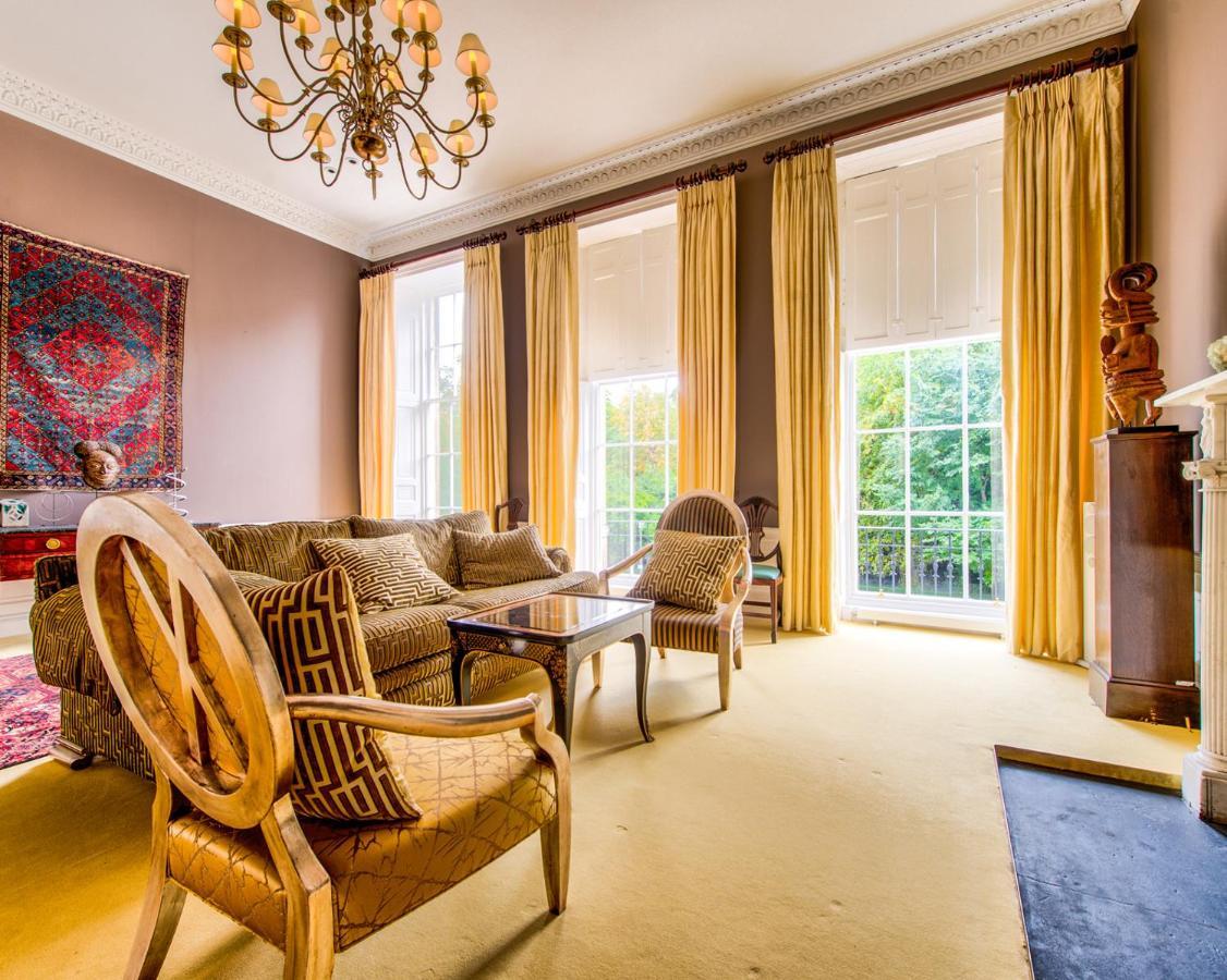 Beautiful City Centre Georgian 4 Bed Townhouse With Private Garden เอดินบะระ ภายนอก รูปภาพ